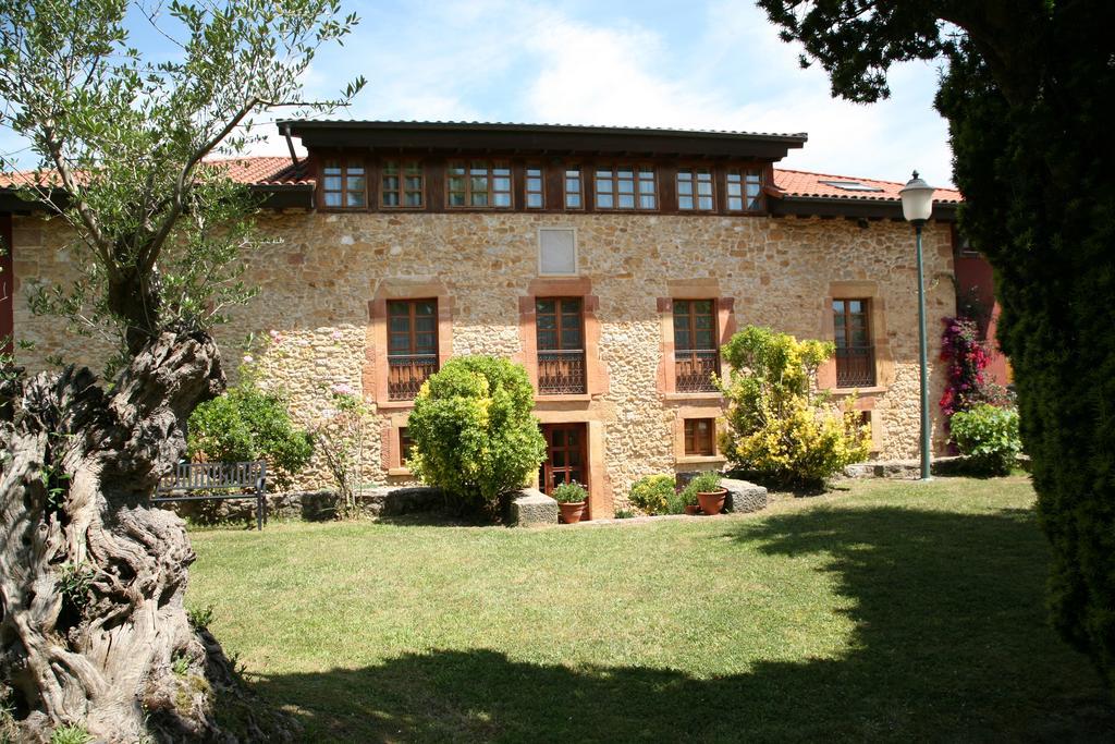 Hotel Palacio De La Vinona Oviedo Exterior photo