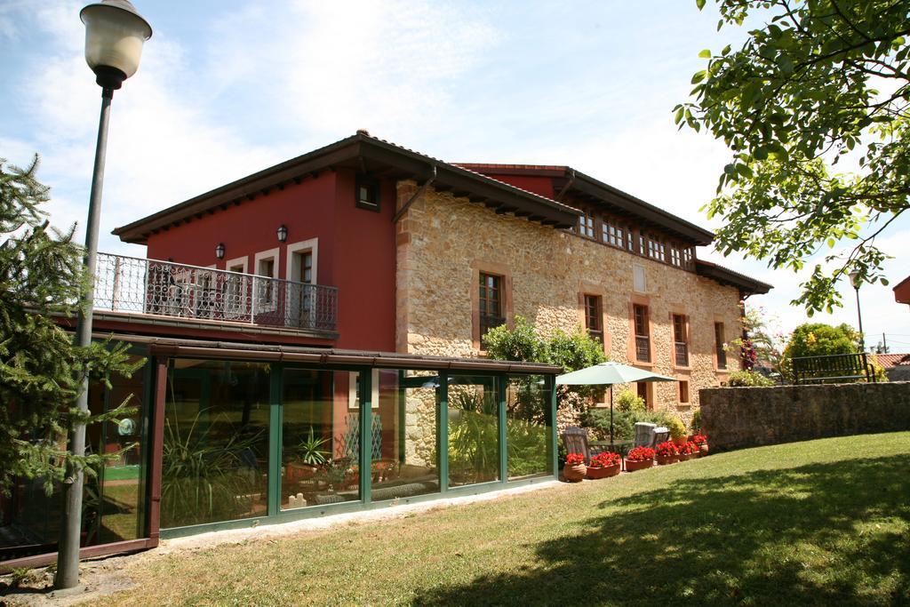 Hotel Palacio De La Vinona Oviedo Exterior photo