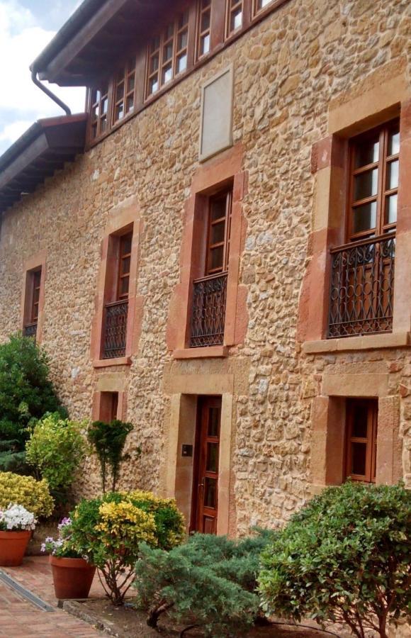 Hotel Palacio De La Vinona Oviedo Exterior photo